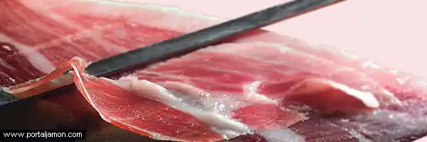 Corte de jamón iberico serrano