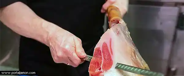 Accidentes con el cuchillo al cortar jamón